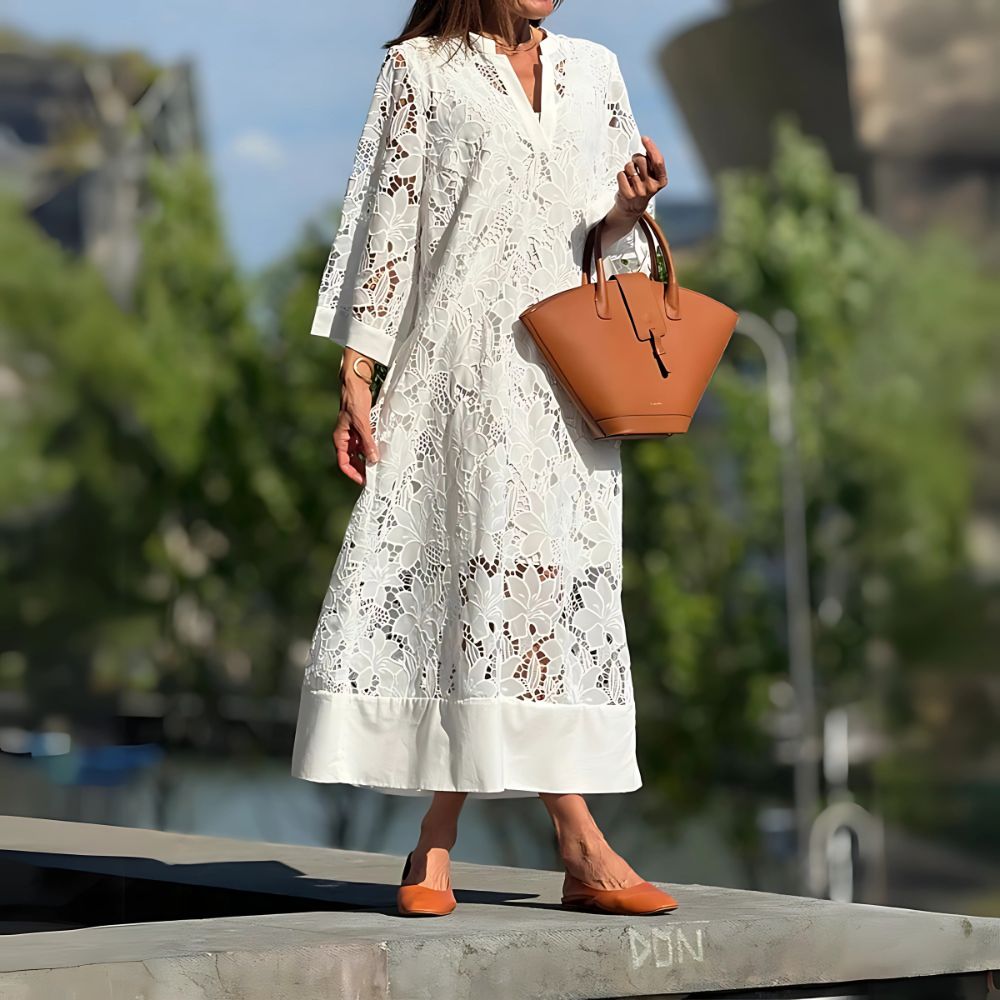 Celina – Elegancka koronkowa sukienka maxi